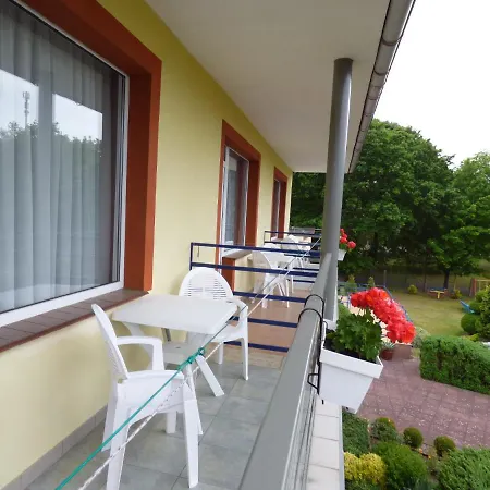 Ow Swiatowid Homestay Dzwirzyno